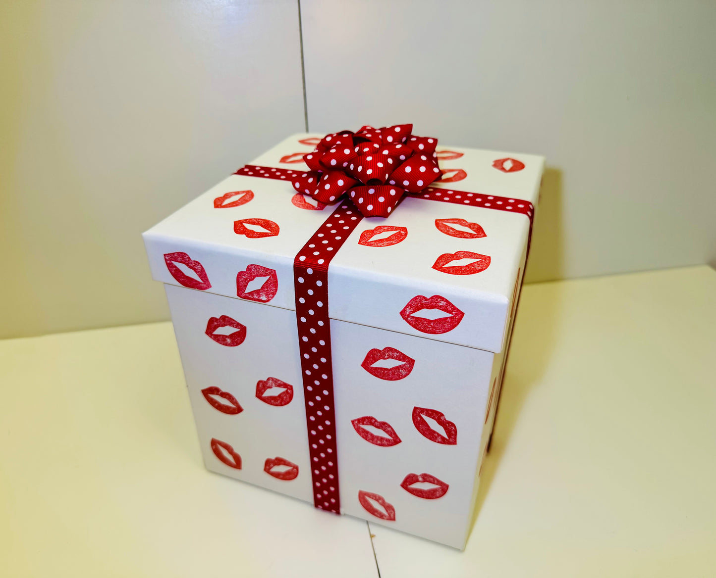 Gift Box Bundle - Sweet Smooches