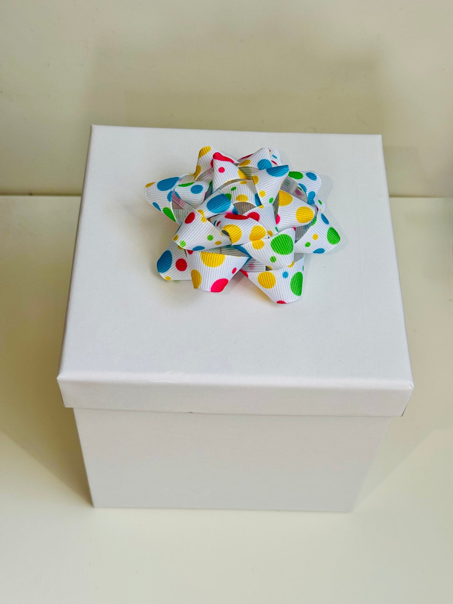 Gift Bow - Multicolored Dots