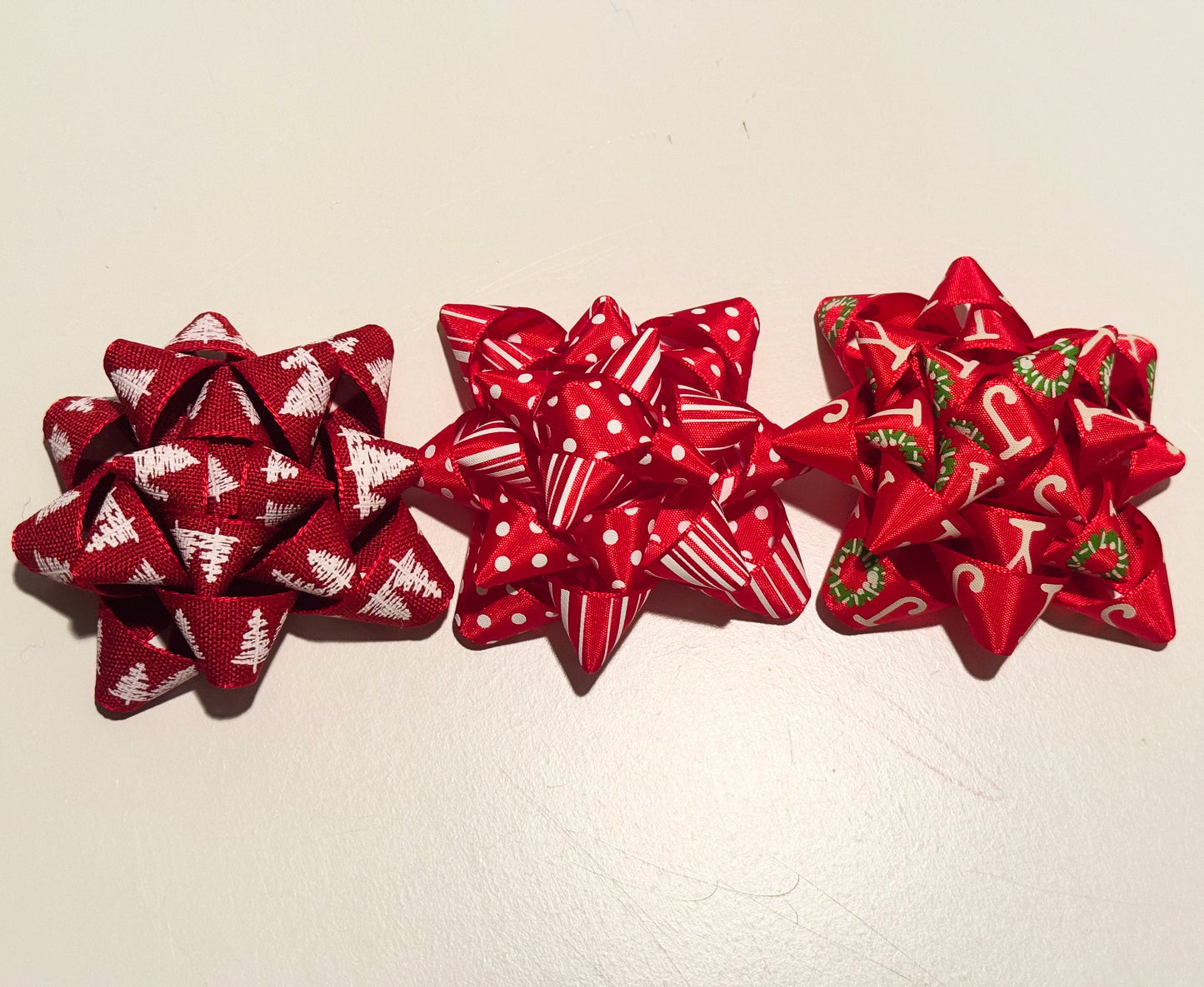 Holiday Gift Bow - Red and White Christmas Tree