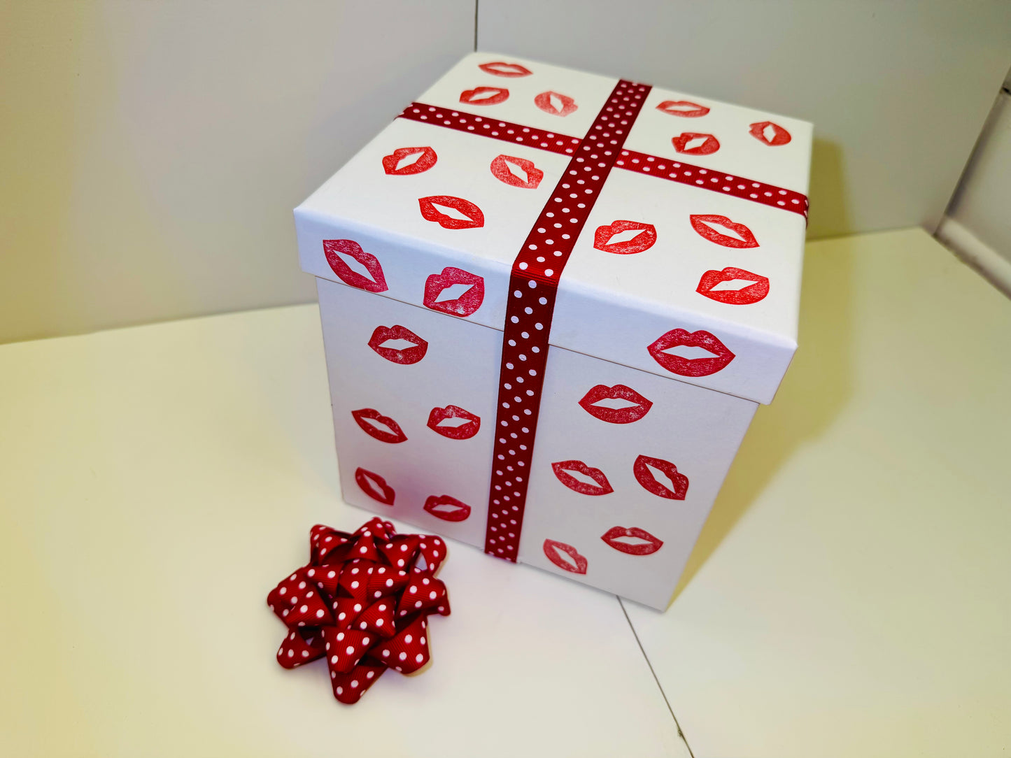 Gift Box Bundle - Sweet Smooches