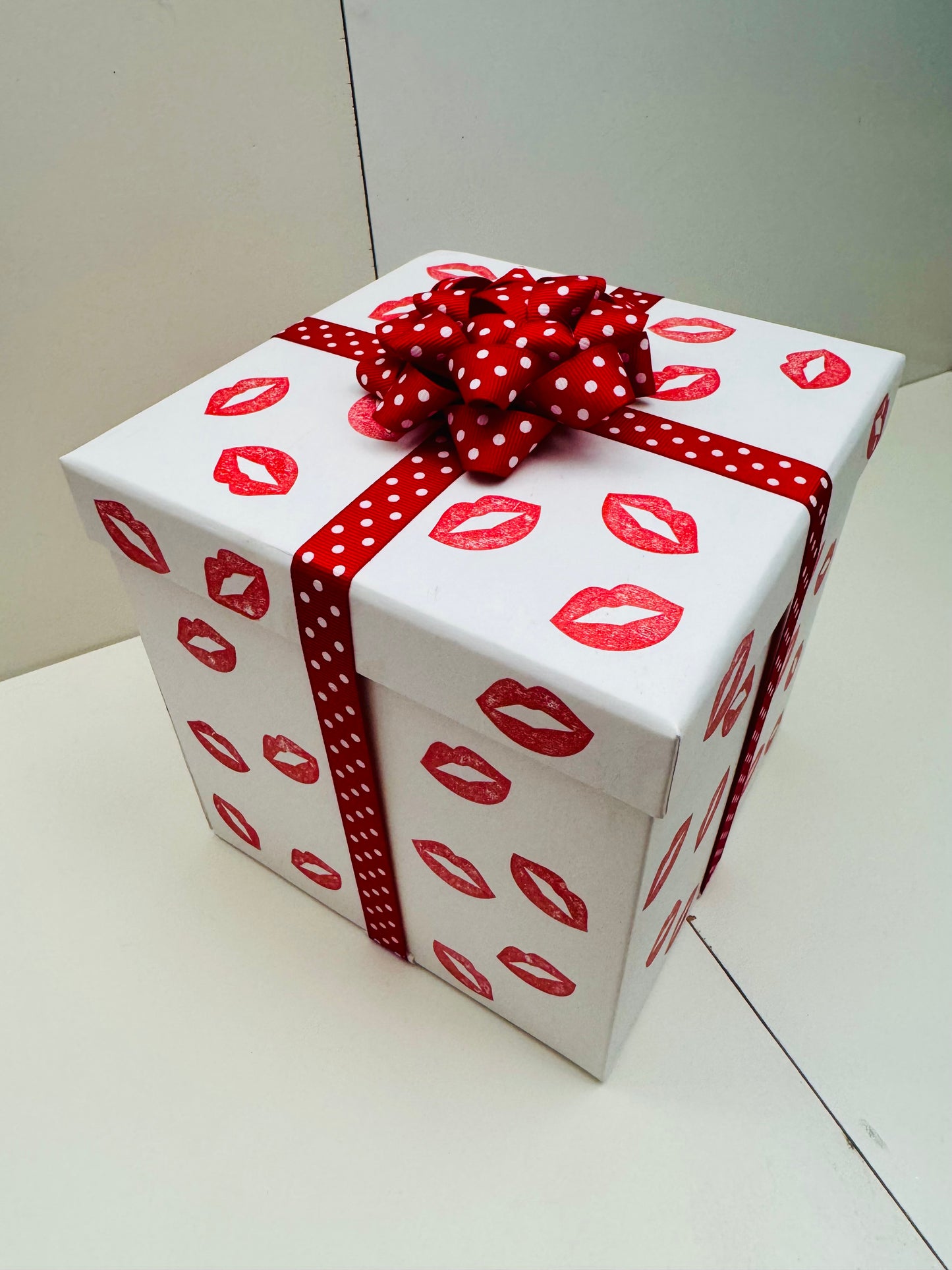 Gift Box Bundle - Sweet Smooches