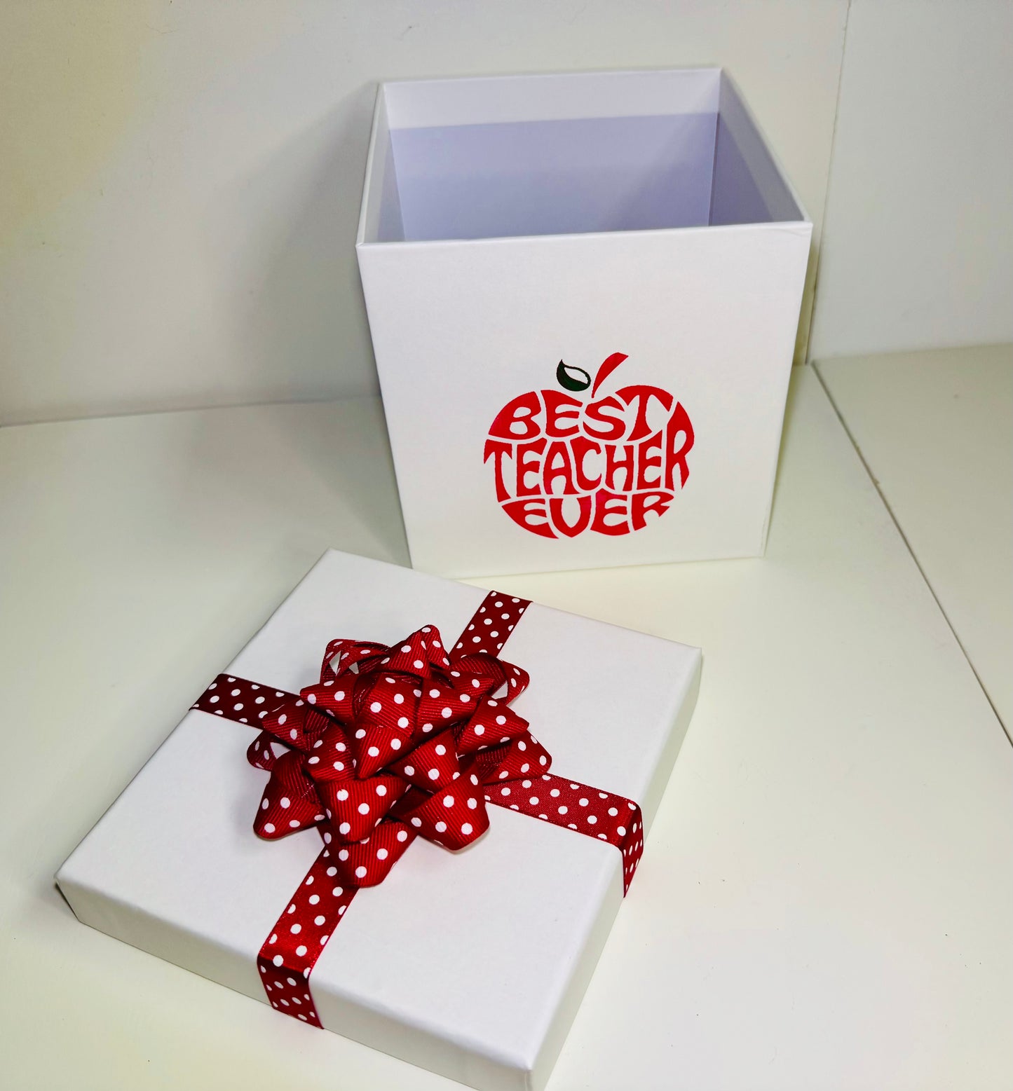 Gift Box Bundle - Best Teacher Ever Apple