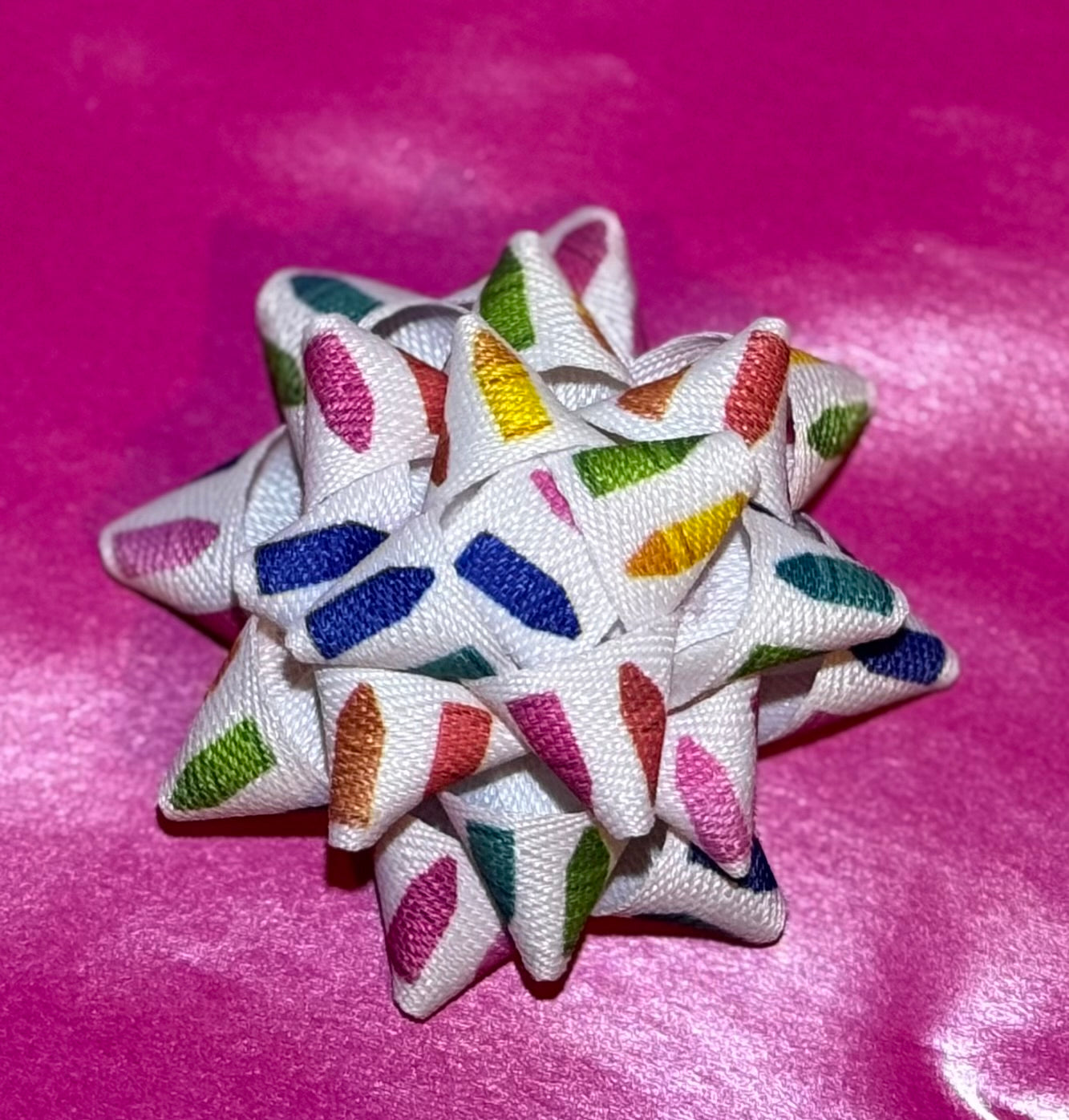 Gift Bow - Crayon