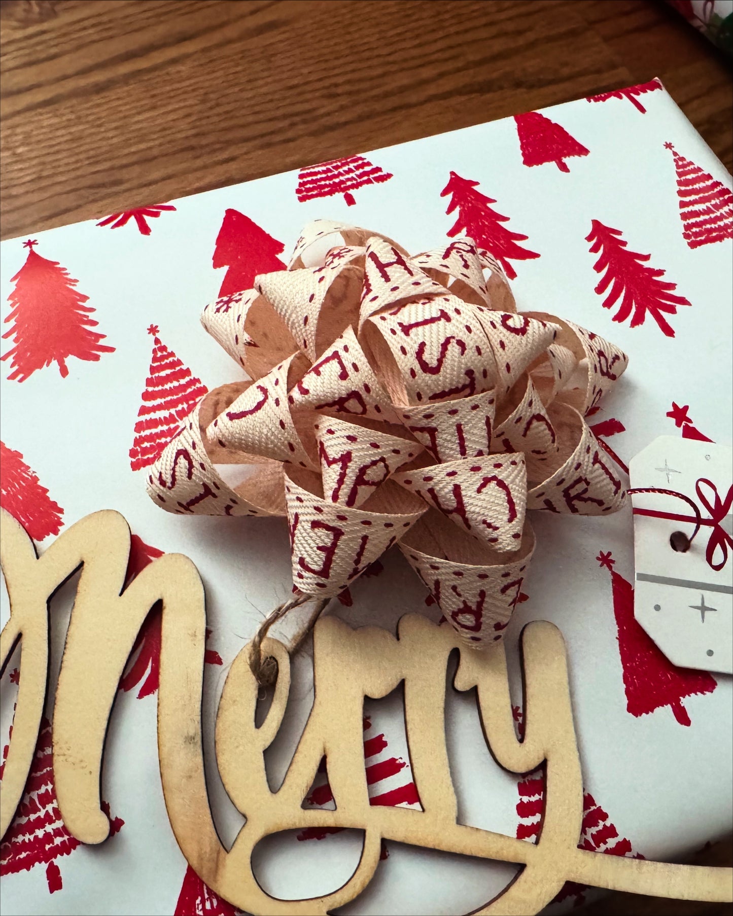 Holiday Gift Bow - Merry Christmas
