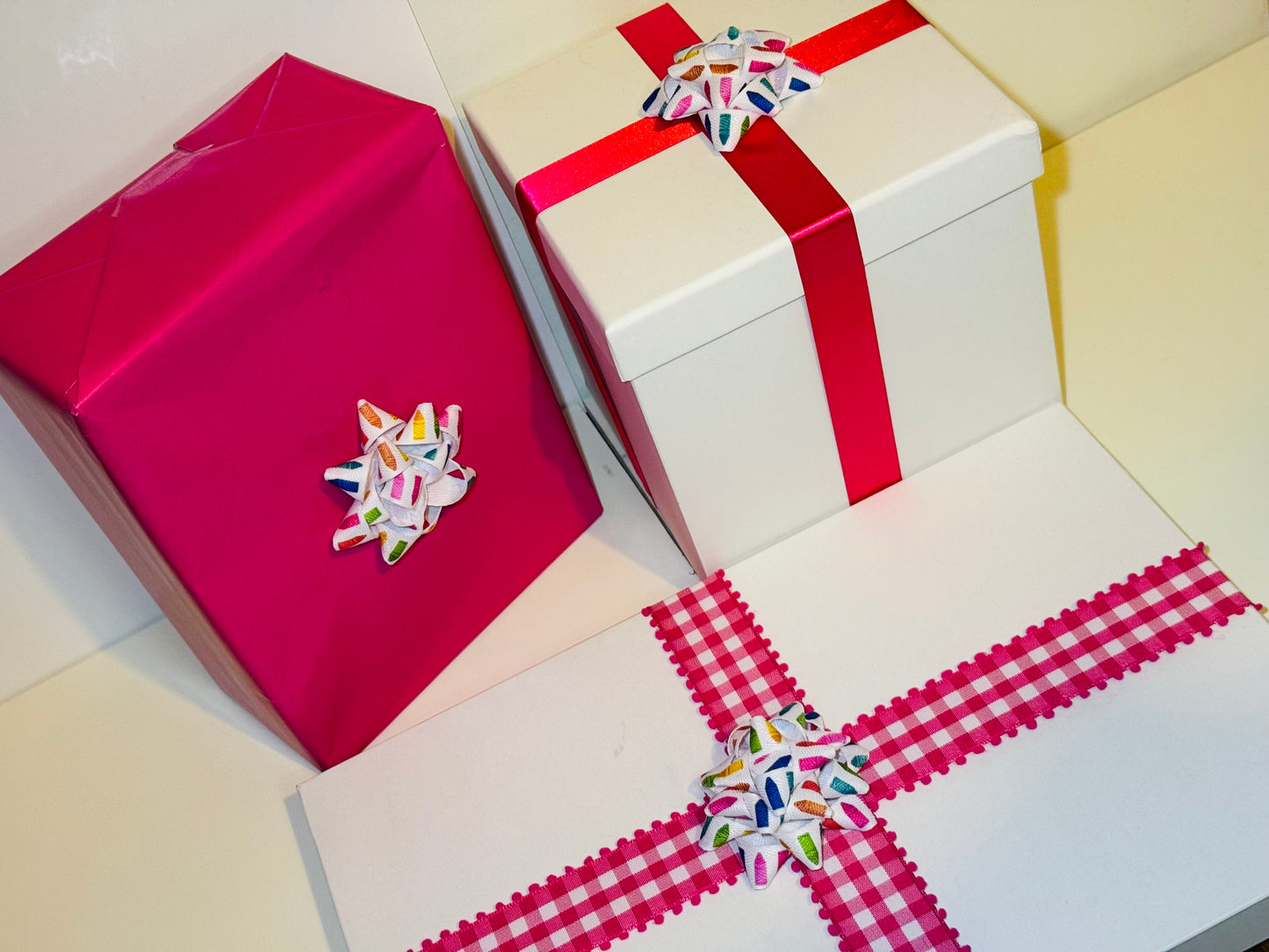 Gift Bow - Crayon