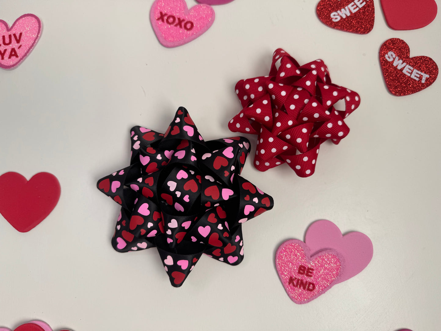 Gift Bow - Black with Pink and Red Hearts