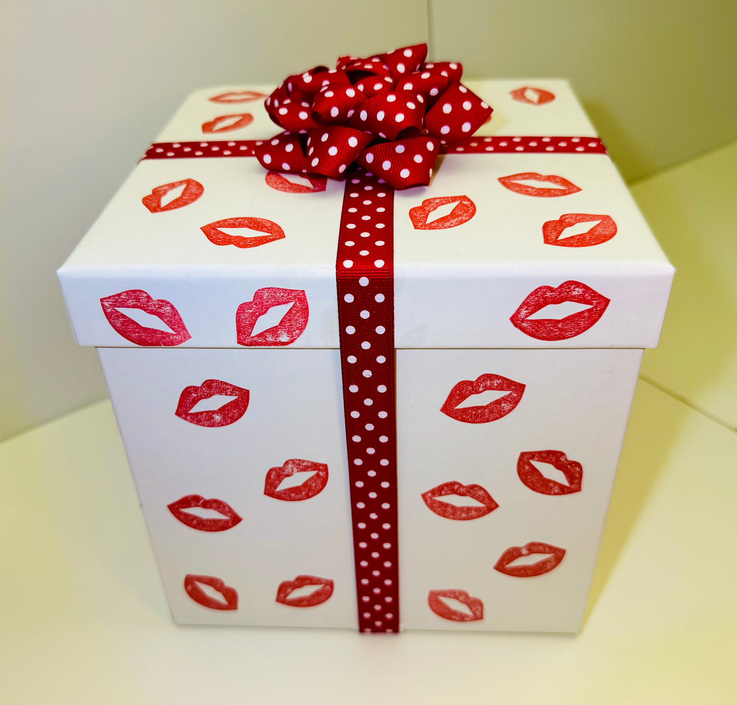 Gift Box Bundle - Sweet Smooches