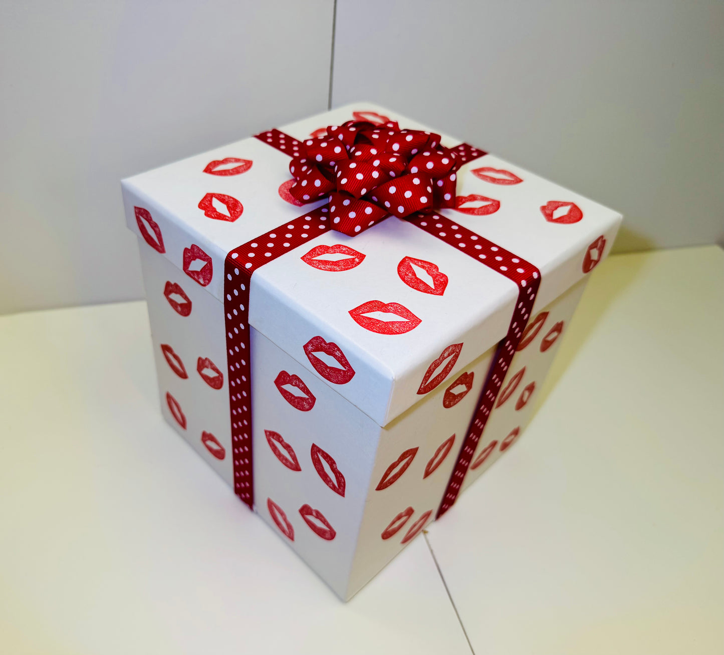 Gift Box Bundle - Sweet Smooches