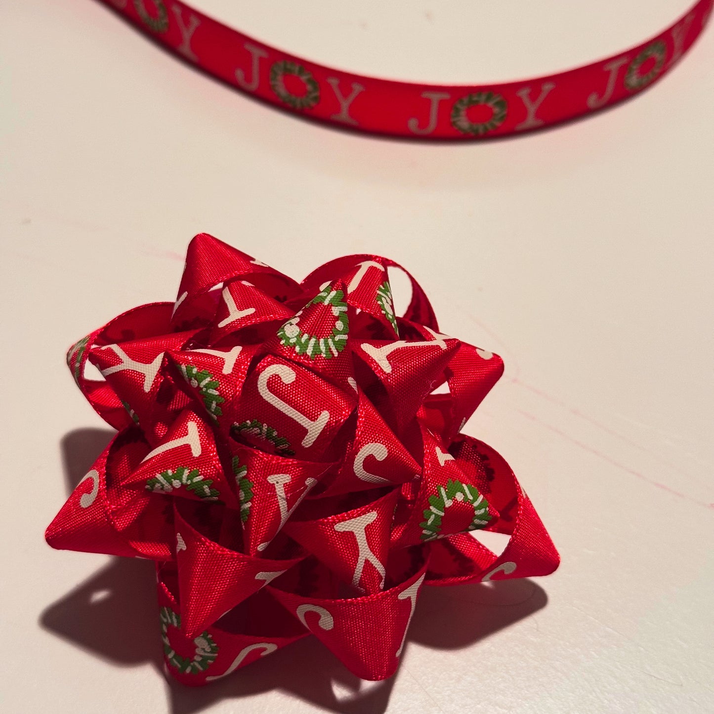 Holiday Gift Bow - Christmas Joy Wreath