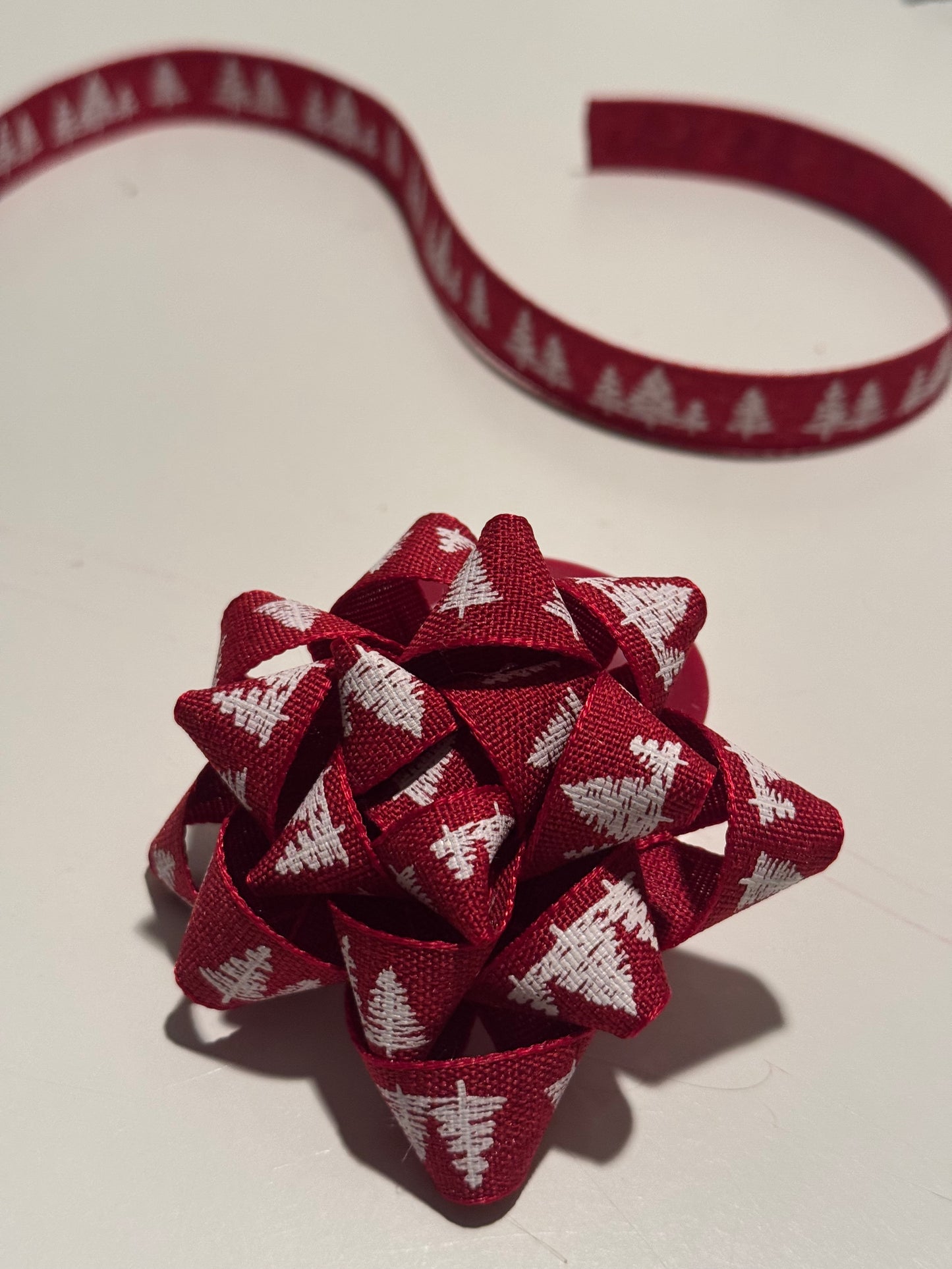 Holiday Gift Bow - Red and White Christmas Tree